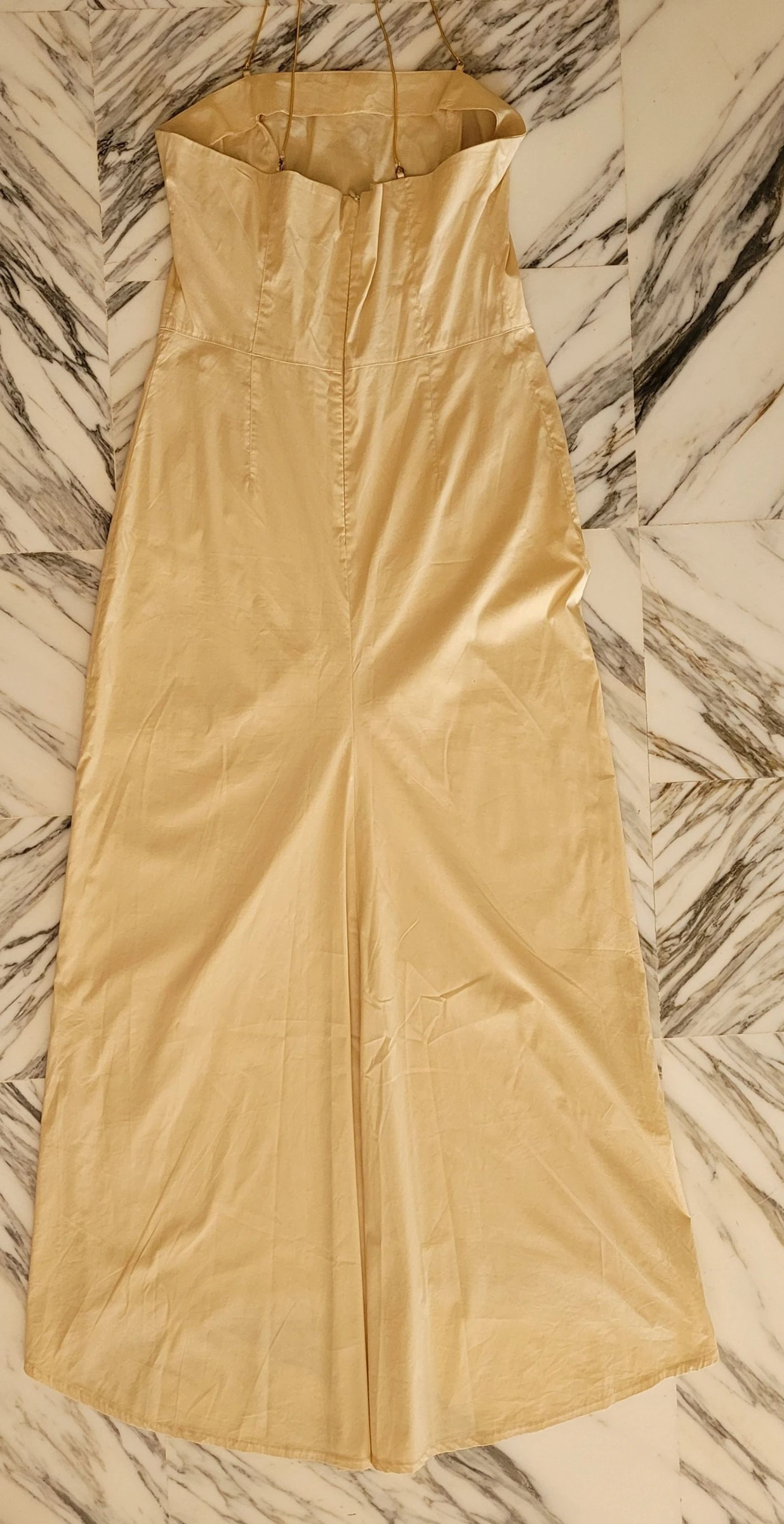 Tattoo Paris Vestido Longo TFr36/TS- Bege_Champagne com Alças Finas Douradas em Ótimo Estado – photo 18